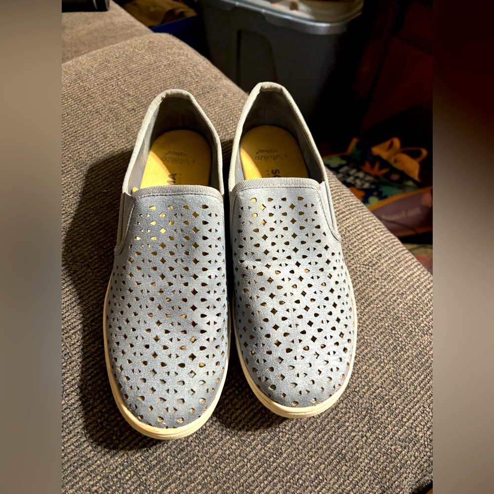 Sonoma Vitalize by Ortholite.  Light blue size 8